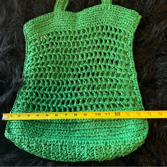 H&M straw tote in green - Picture 9 of 11